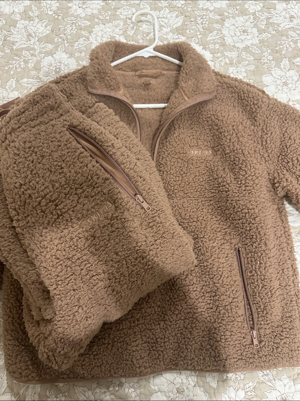 SKIMS Brown Sherpa Fleece Loungewear Set